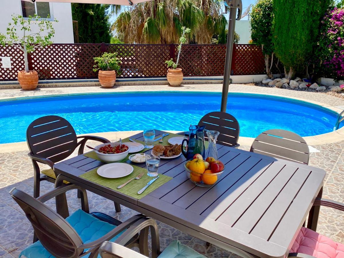 Villa Alicia With Priv Pool, Beautiful Garden And Shady Veranda- 5 Min To The Beach Péjia Kültér fotó