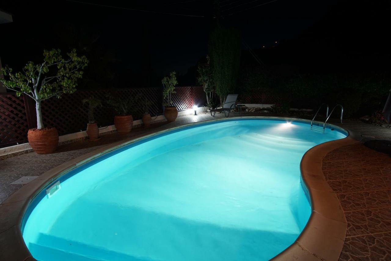 Villa Alicia With Priv Pool, Beautiful Garden And Shady Veranda- 5 Min To The Beach Péjia Kültér fotó